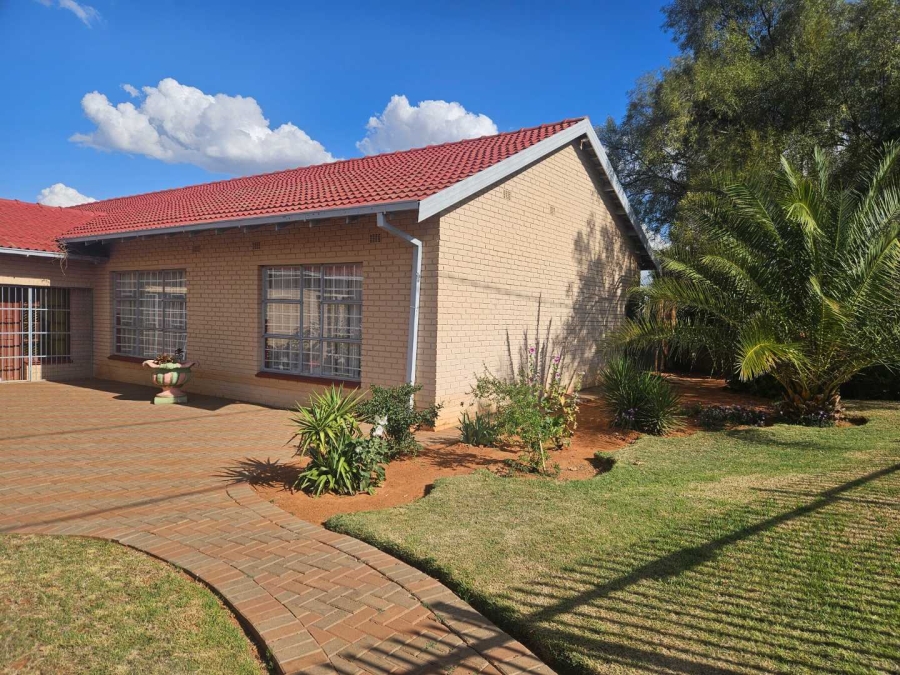 3 Bedroom Property for Sale in Barkly West Northern Cape